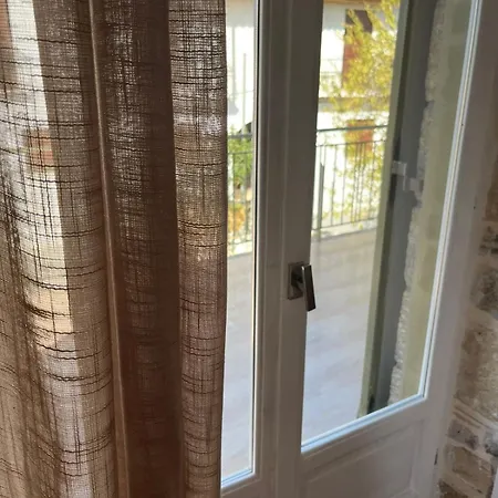 Stone House Bourgos Σπίτι διακοπών *