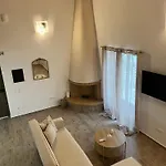 Stone House Bourgos