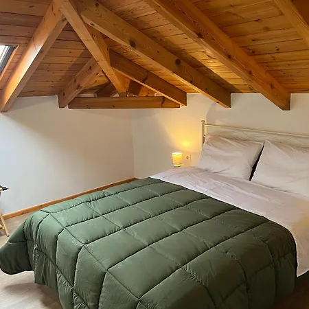 בית נופש Stone House Bourgos Koróni