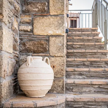 Stone House Bourgos *