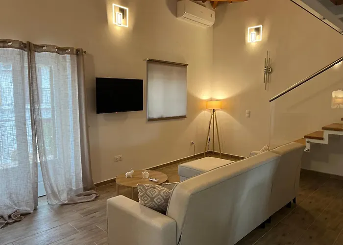 Stone House Bourgos Koróni