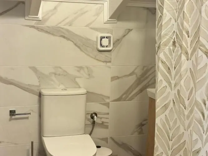 Stone House Bourgos בית נופש